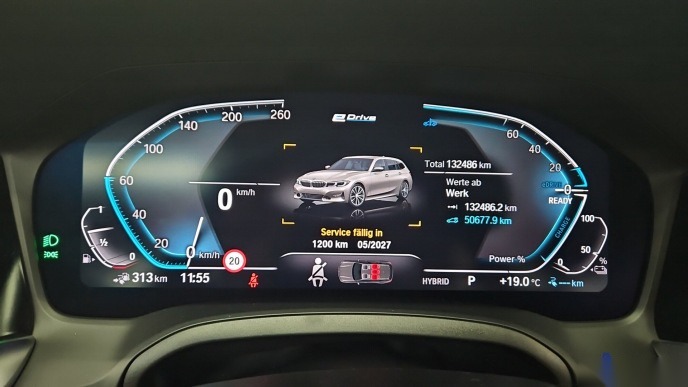 BMW 330e Touring Sport-Line Navi LED Shz T-Leder PDC 7