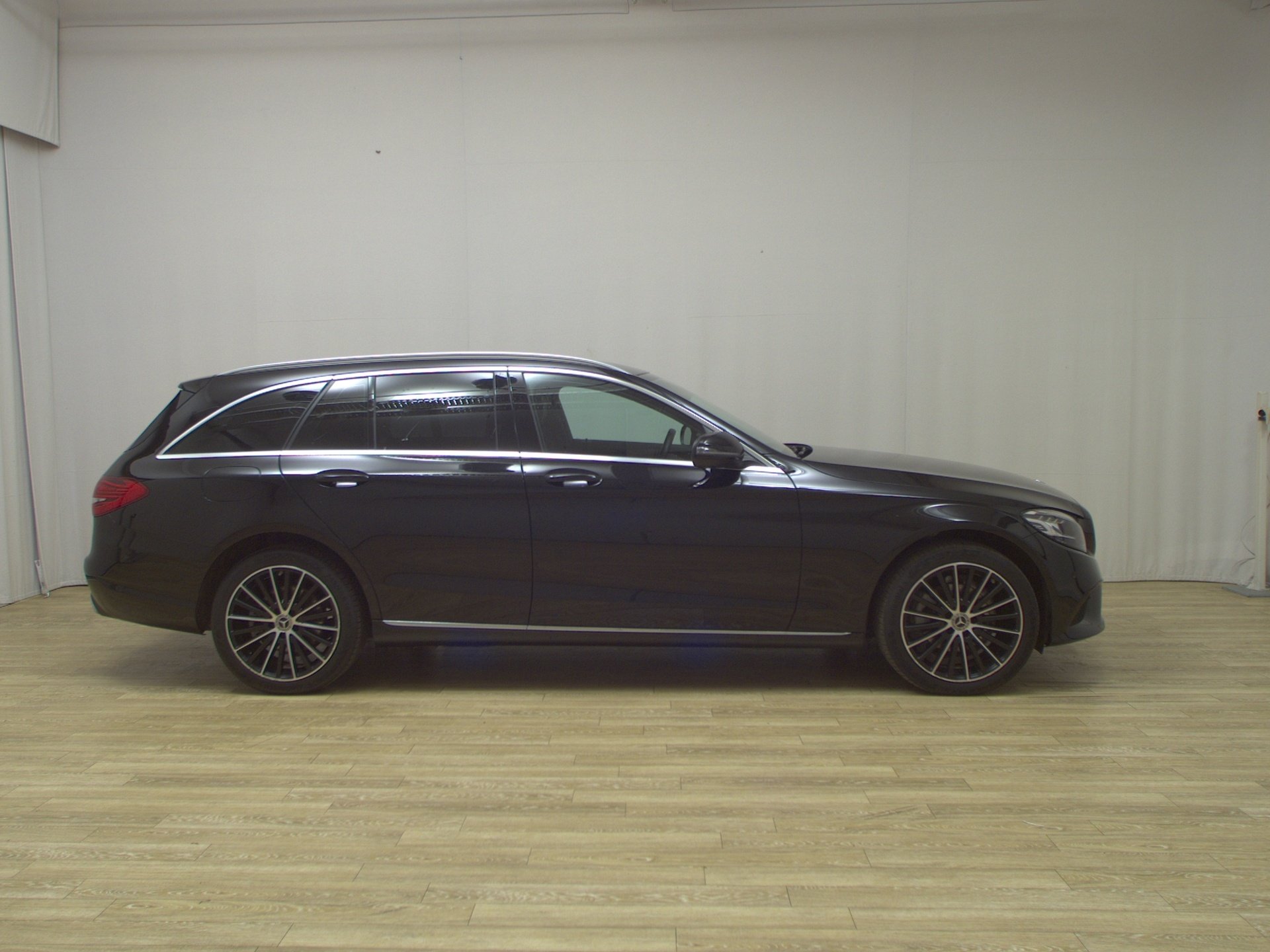 Mercedes-Benz C 180 T d Avantgarde Leder Navi LED Widescreen