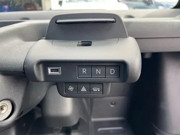 Opel Rocks-e LED PANO 11