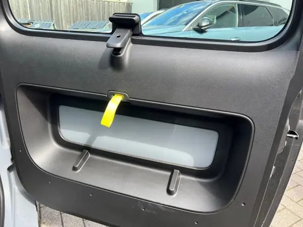 Opel Rocks-e LED PANO 12