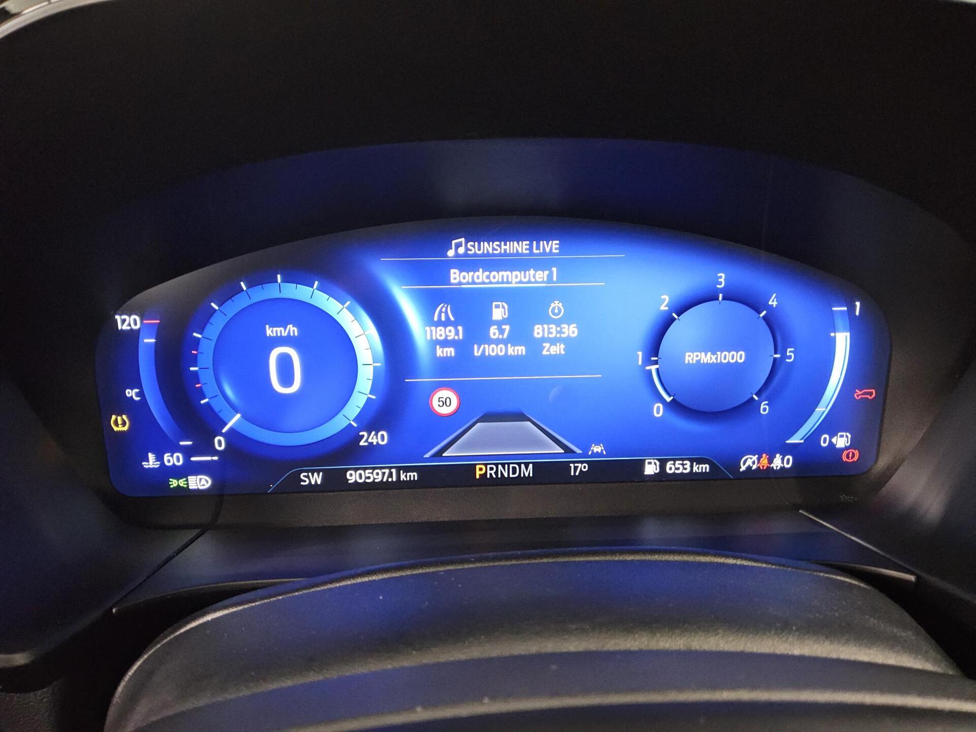 Ford Kuga 2.0 EB ST-Line X Navi LED RfK Pano AHK PDC 8