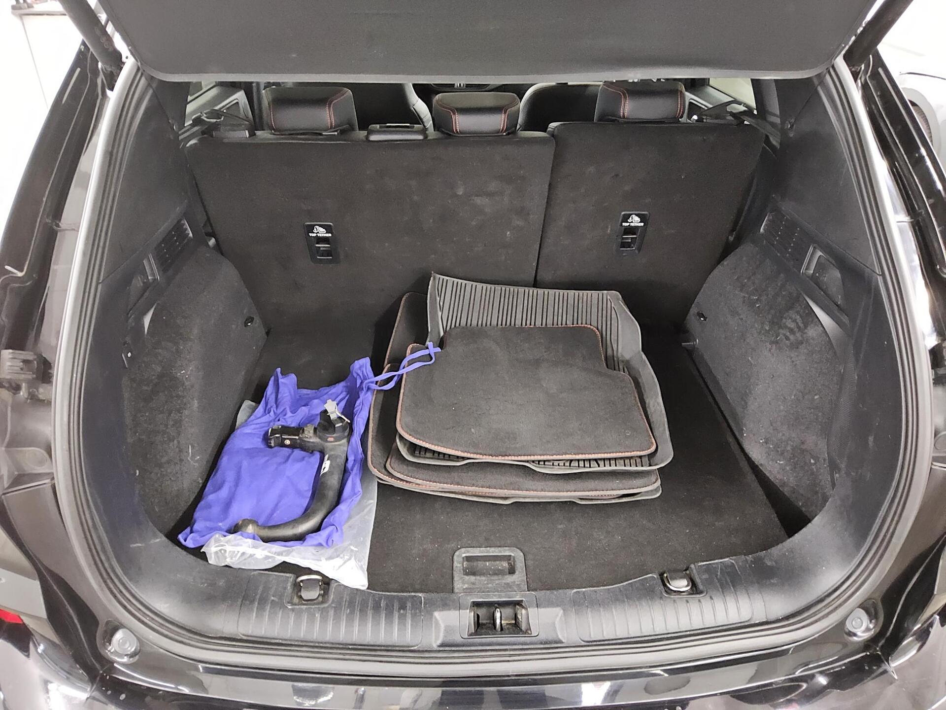 Ford Kuga 2.0 EB ST-Line X Navi LED RfK Pano AHK PDC 13