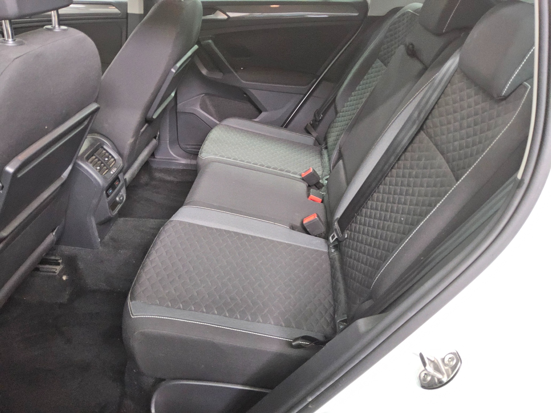 Volkswagen Tiguan 2.0 TDI Join Navi AHK PDC 13