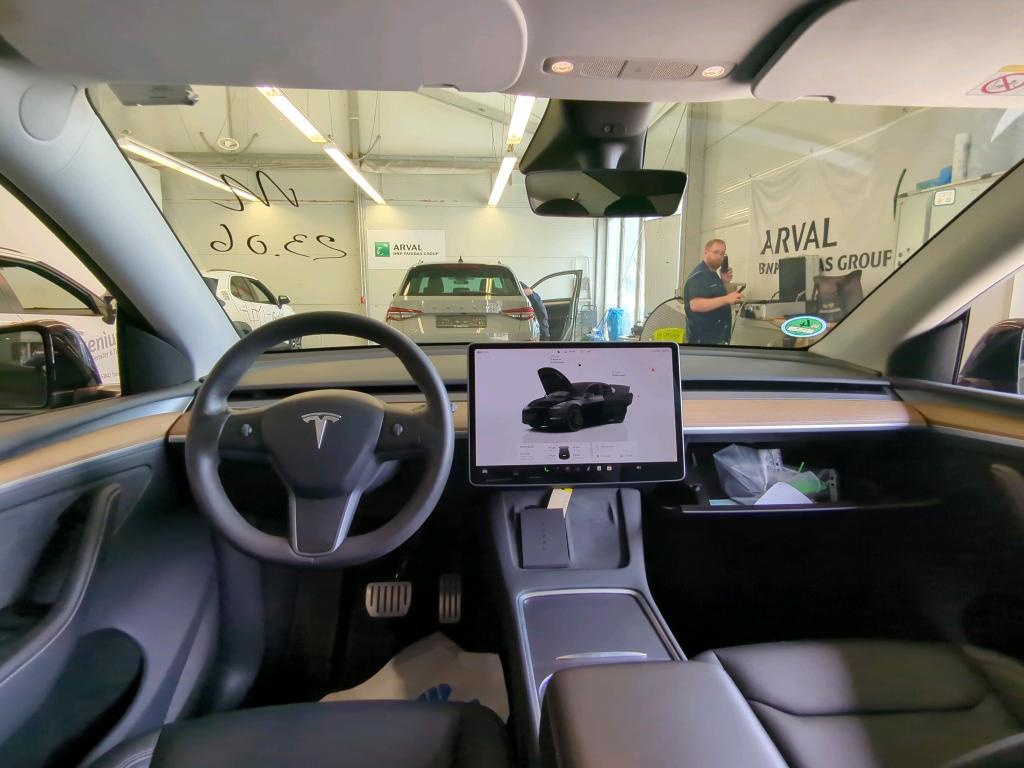 Tesla Model Y Performance Dual AWD NAVI LED PANO SHZ 5