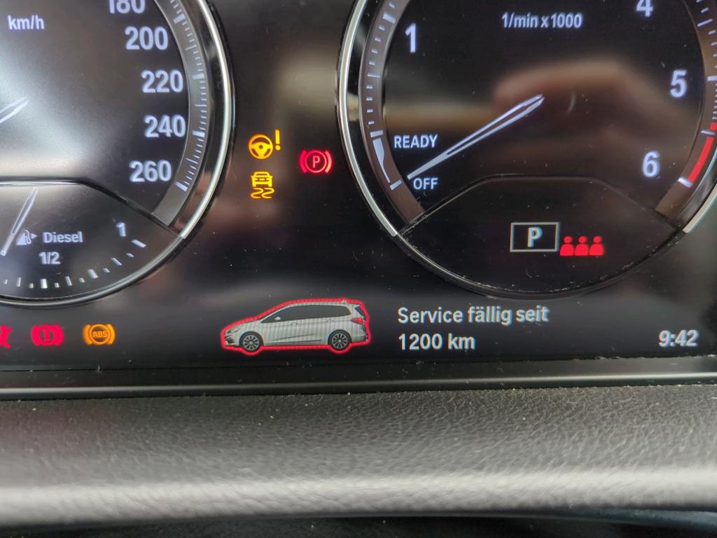 BMW 220 Gran Tourer Advantage NAVI LED SHZ HIFI PDC 9