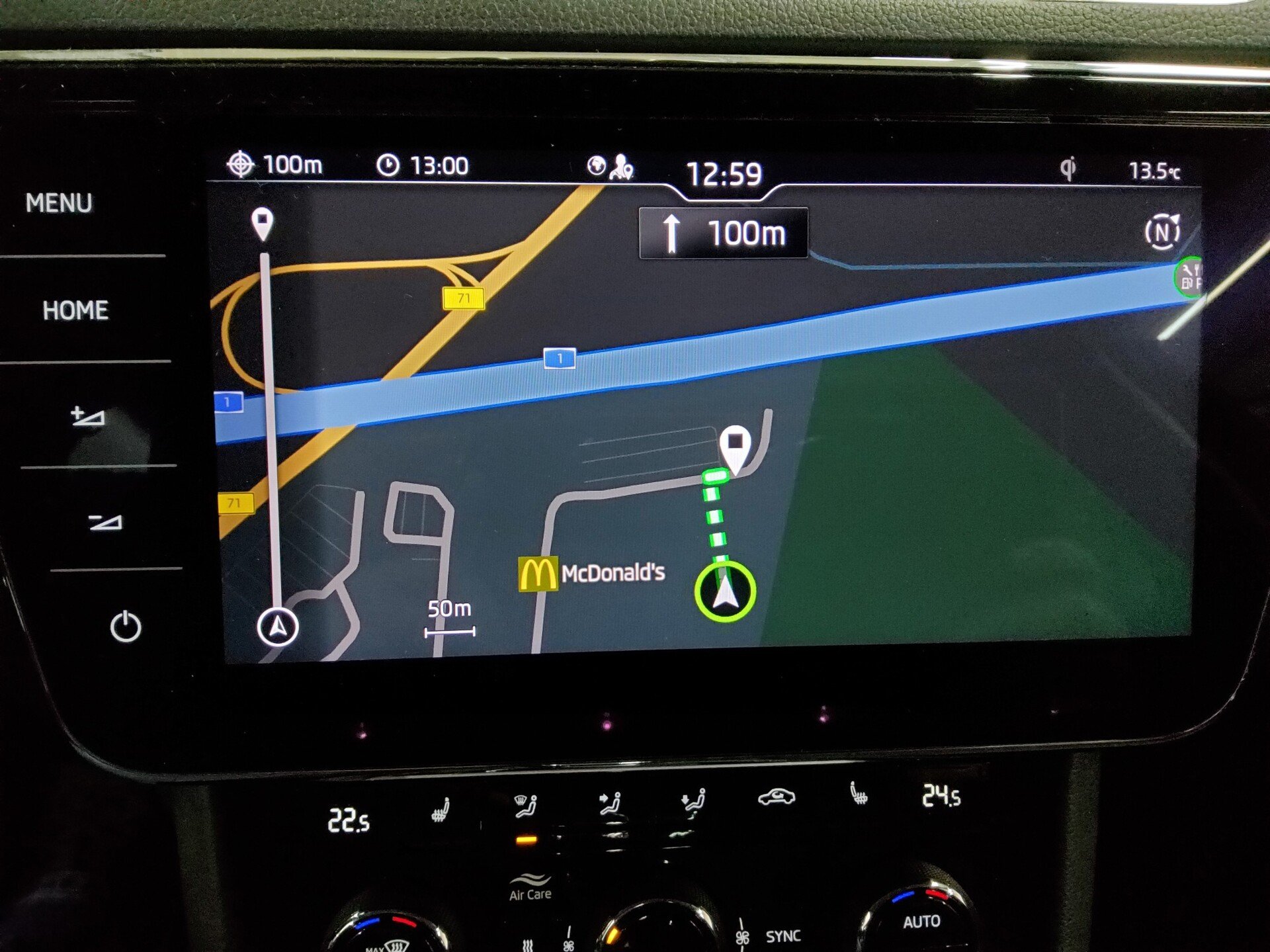 Skoda Superb Kombi 2.0 TDI Ambiente Navi LED VC RFK 7