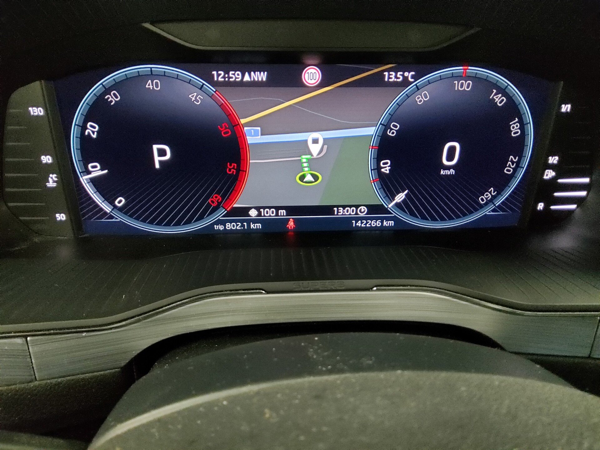 Skoda Superb Kombi 2.0 TDI Ambiente Navi LED VC RFK 8