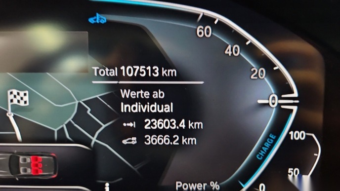 BMW 320e Touring Navi LED Shz PDC 8