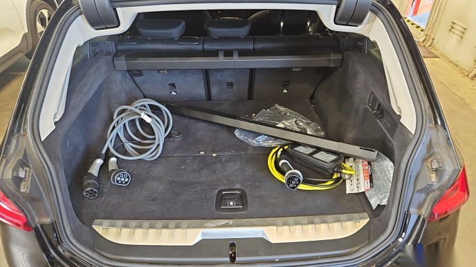 BMW 320e Touring Navi LED Shz PDC 11