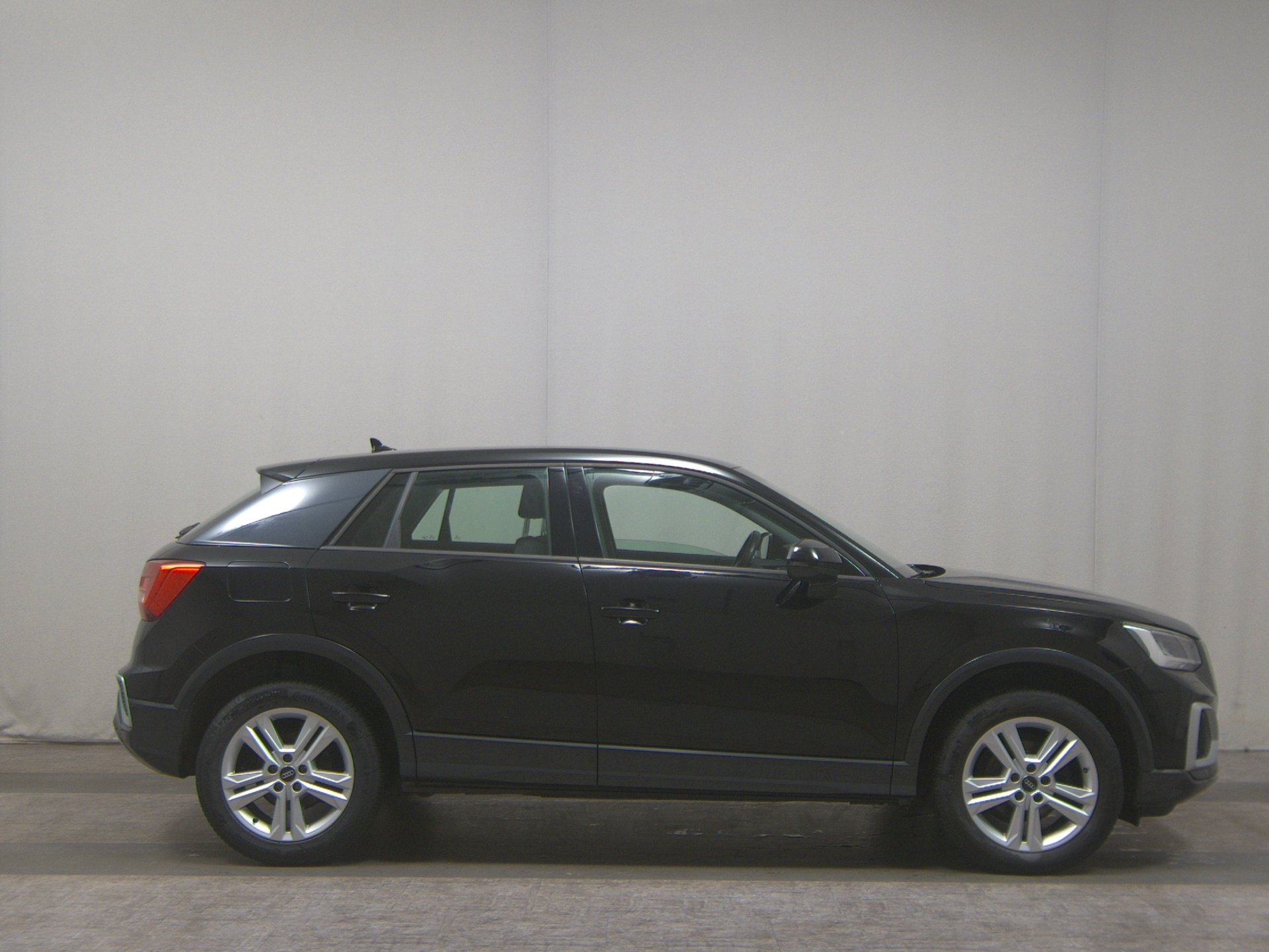 Audi Q2 35 TDI advanced AHK Rückfahrkamera ACC SHZ