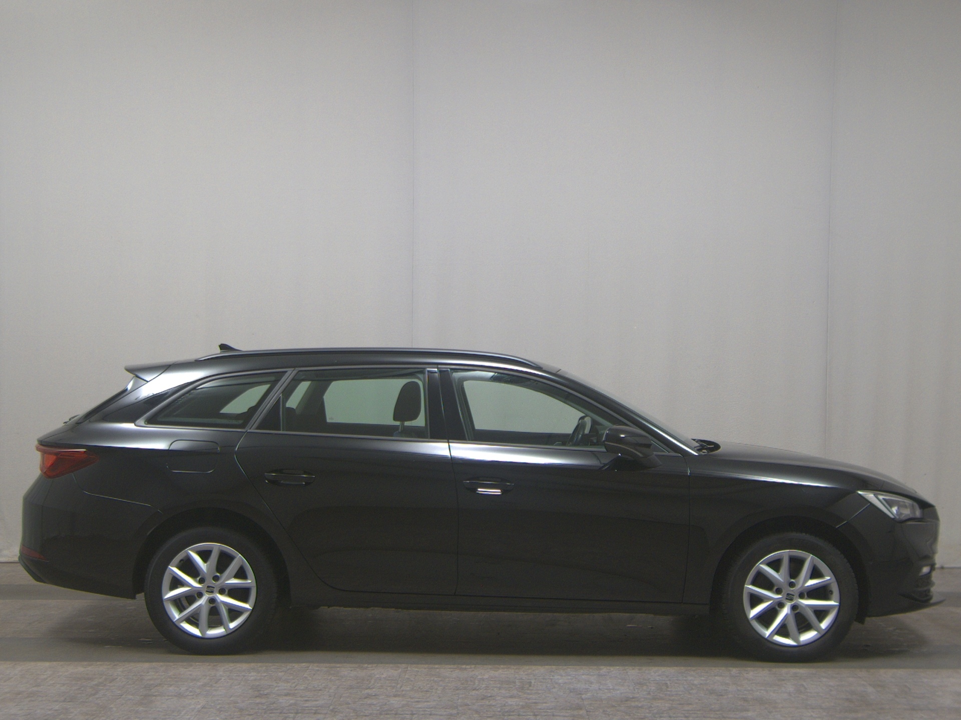 Seat Leon Sportstourer 2.0 TDI Style Navi LED vc PDC