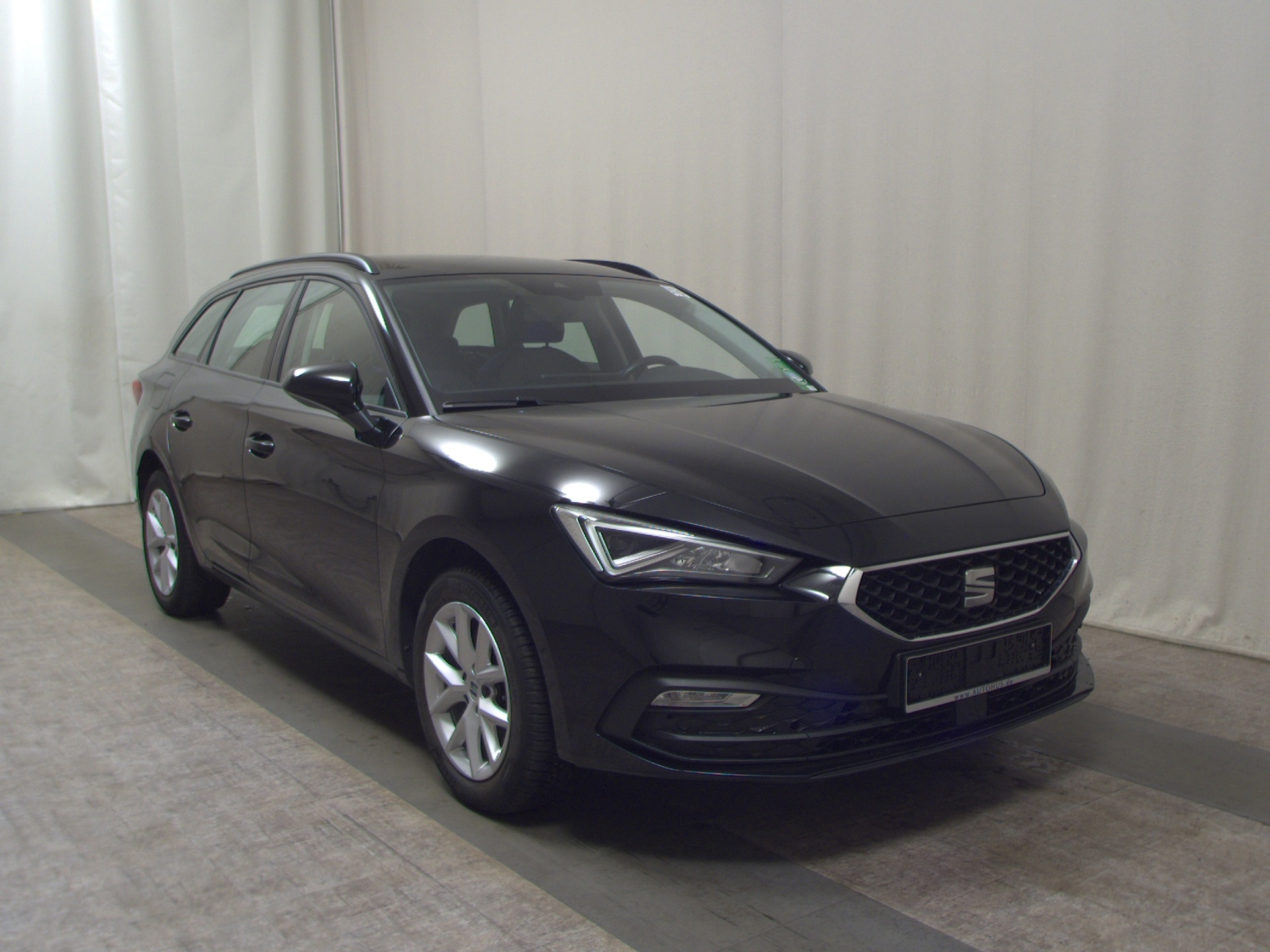 Seat Leon Sportstourer 2.0 TDI Style Navi LED vc PDC 3