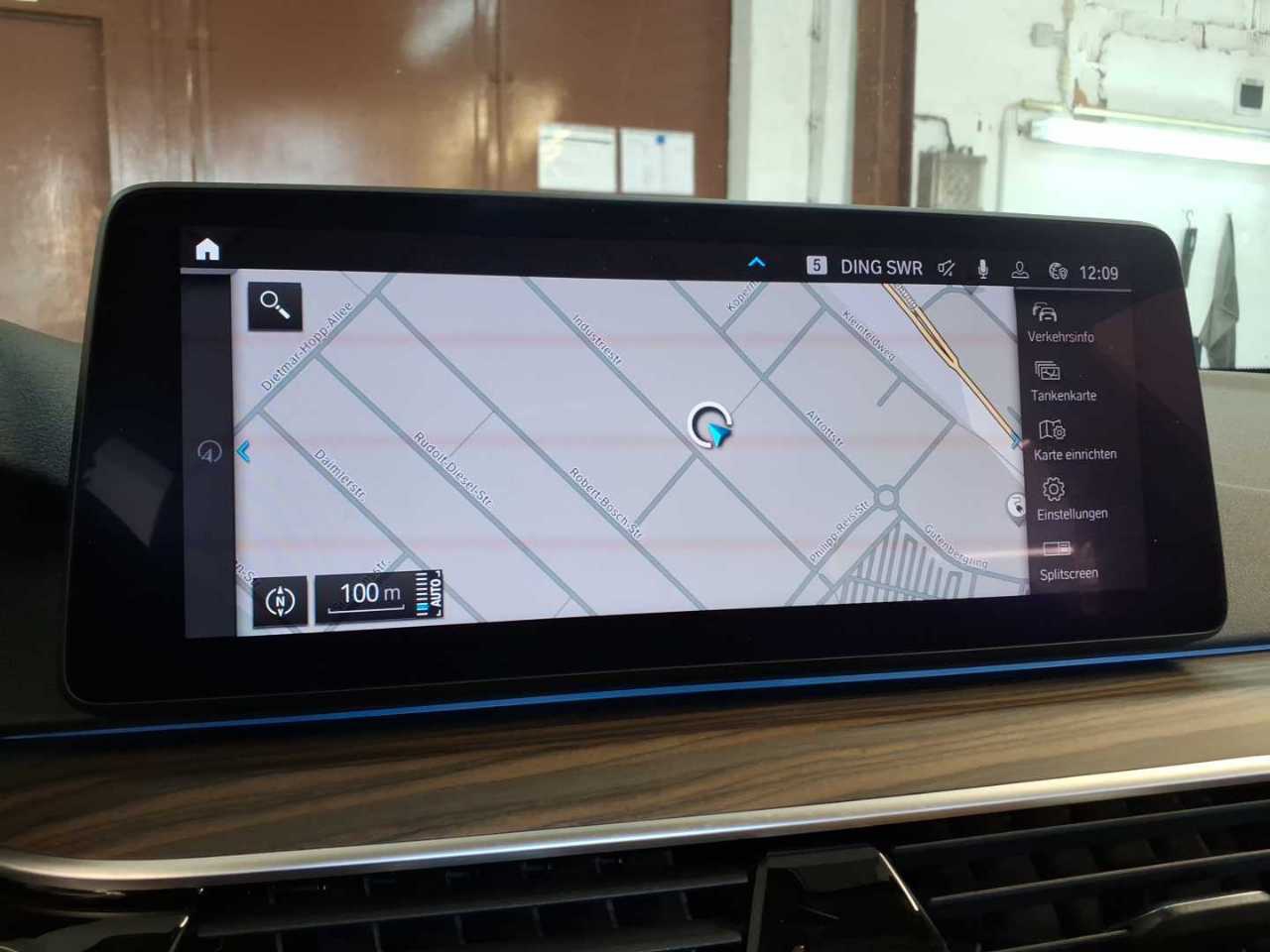 BMW 530e Touring xDr T-LEDER NAVI LC PROF. LED 11