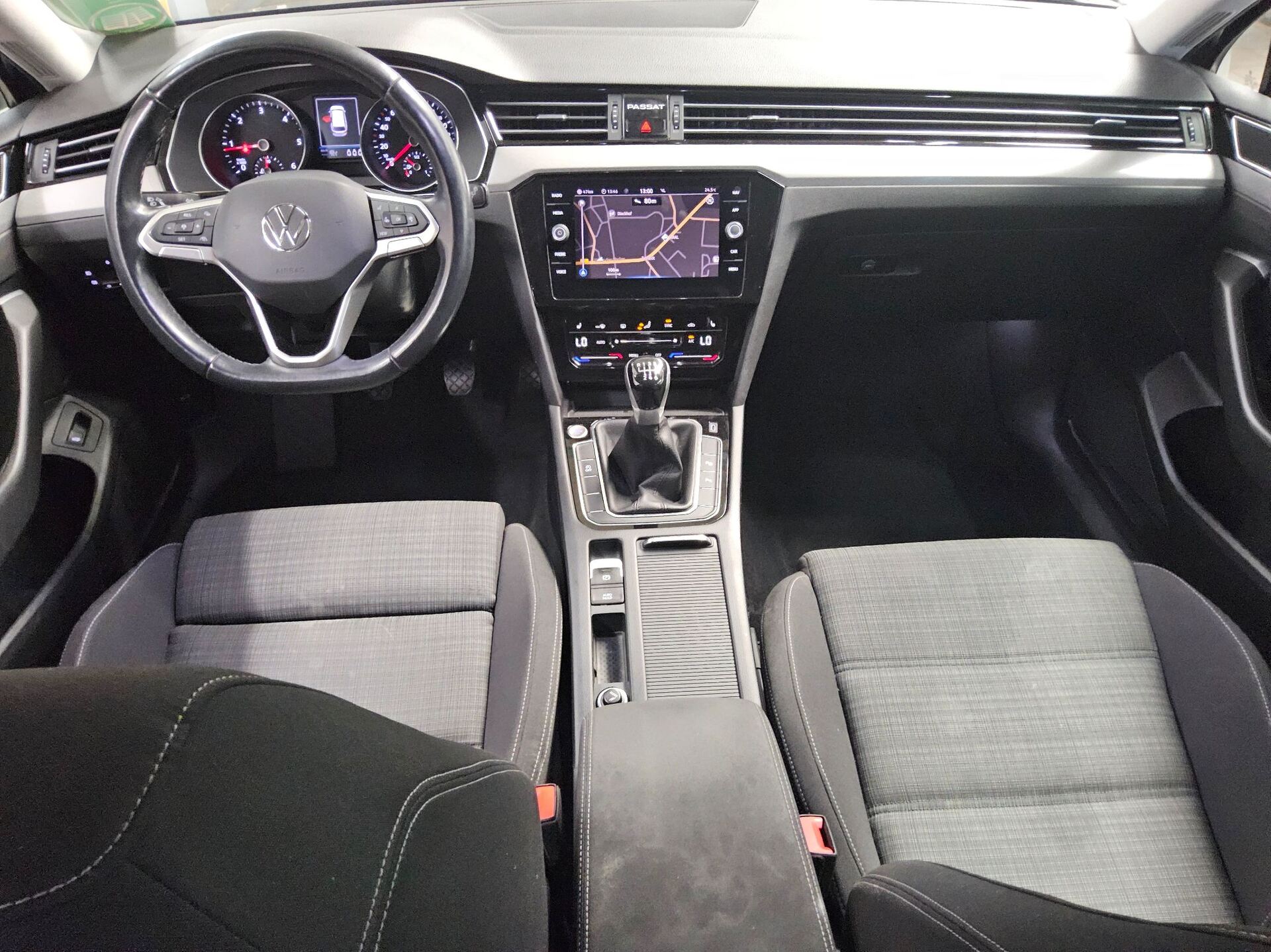 Volkswagen Passat Variant 2.0 TDI Business Navi LED RFK AHK 5