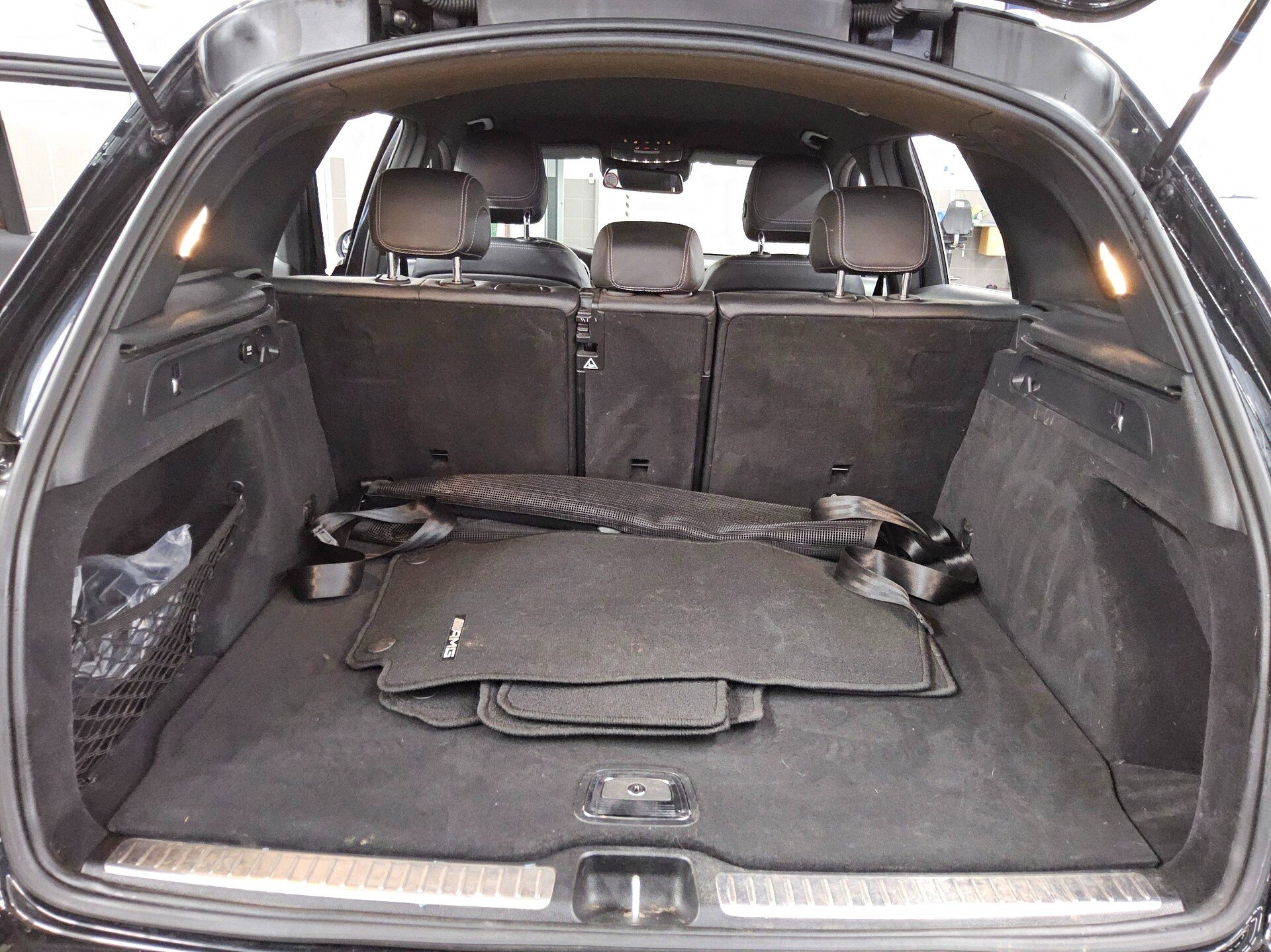 Mercedes-Benz GLC 220 d 4M AMG-Line Navi LED RfK Ambiente Shz 11