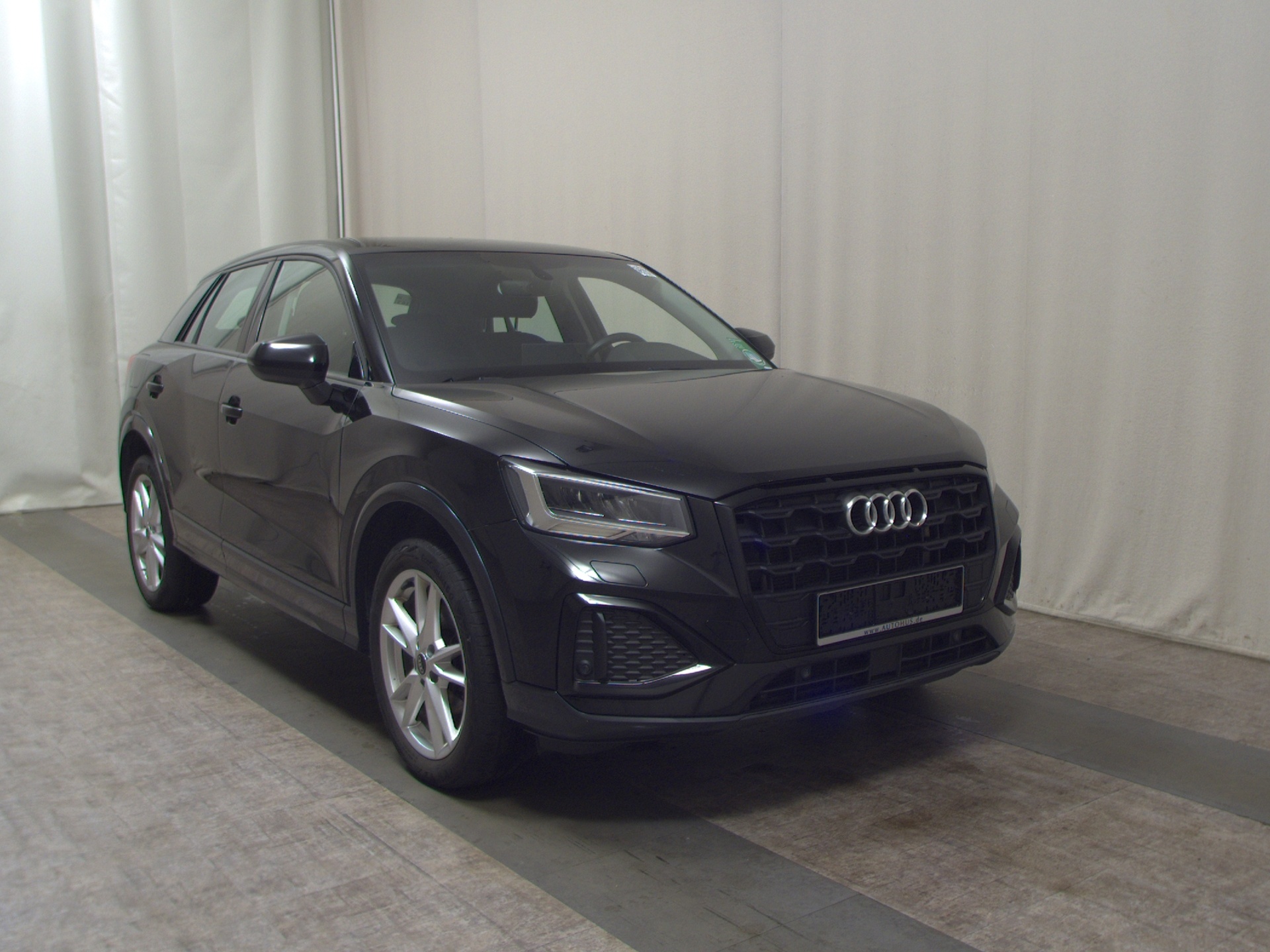 Audi Q2 30 TDI 3