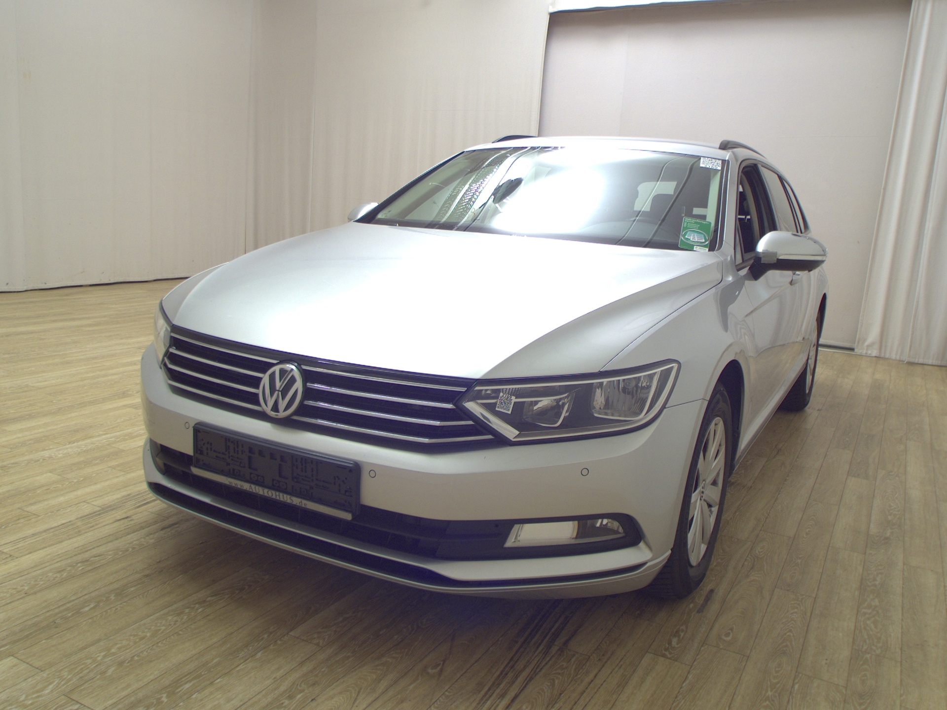 Volkswagen Passat Variant 1.6 TDI Trendline Navi AHK PDC 2