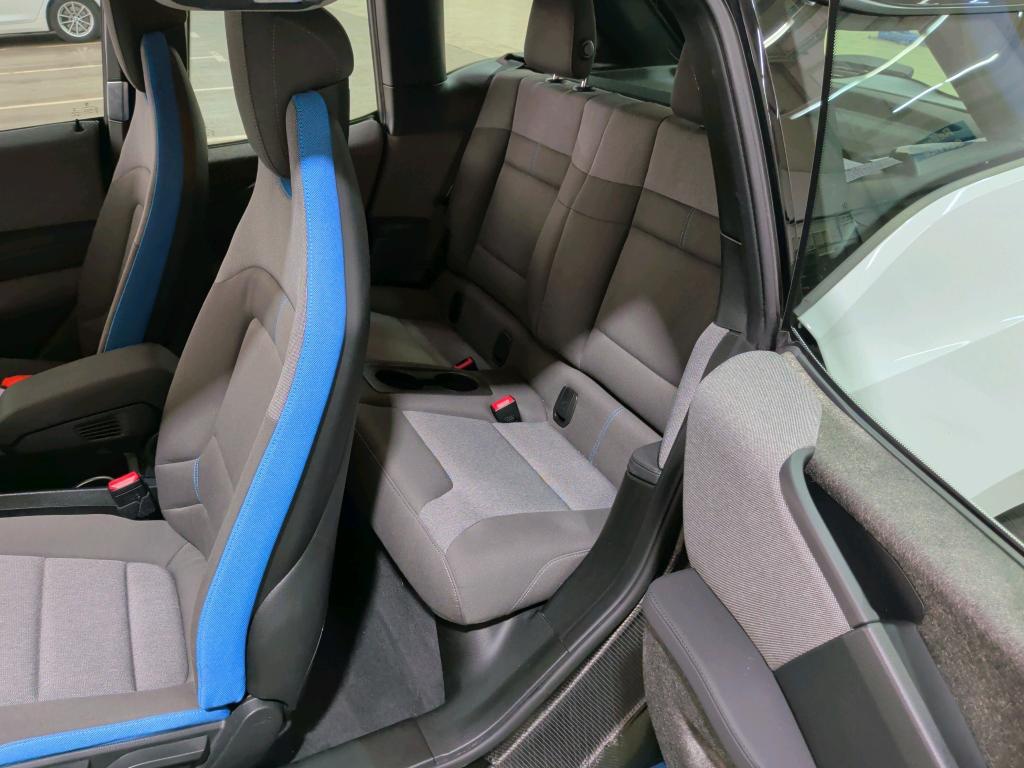 BMW i3 NAVI KLIMAAUT LED PDC MEMORY 7