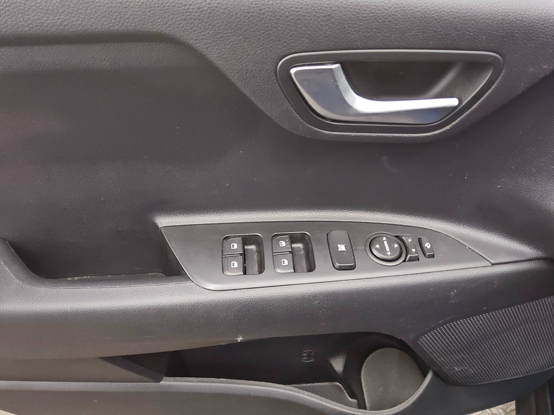 Kia Stonic 1.2 Vision Navi RfK PDC Shz DAB Tempomat 9