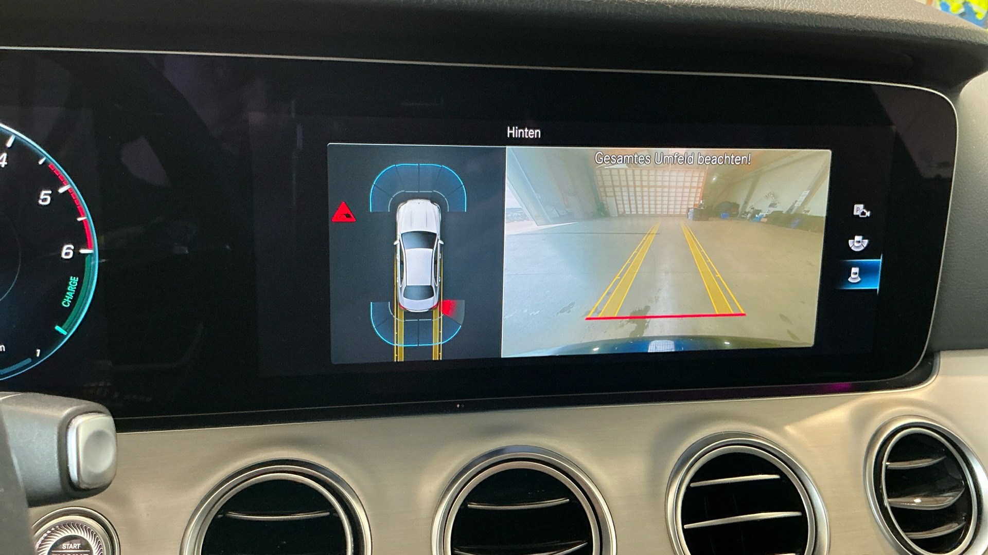 Mercedes-Benz E 300 de 4M Avantgarde NAVI KLIMAAUT LED RADIO MFL 10