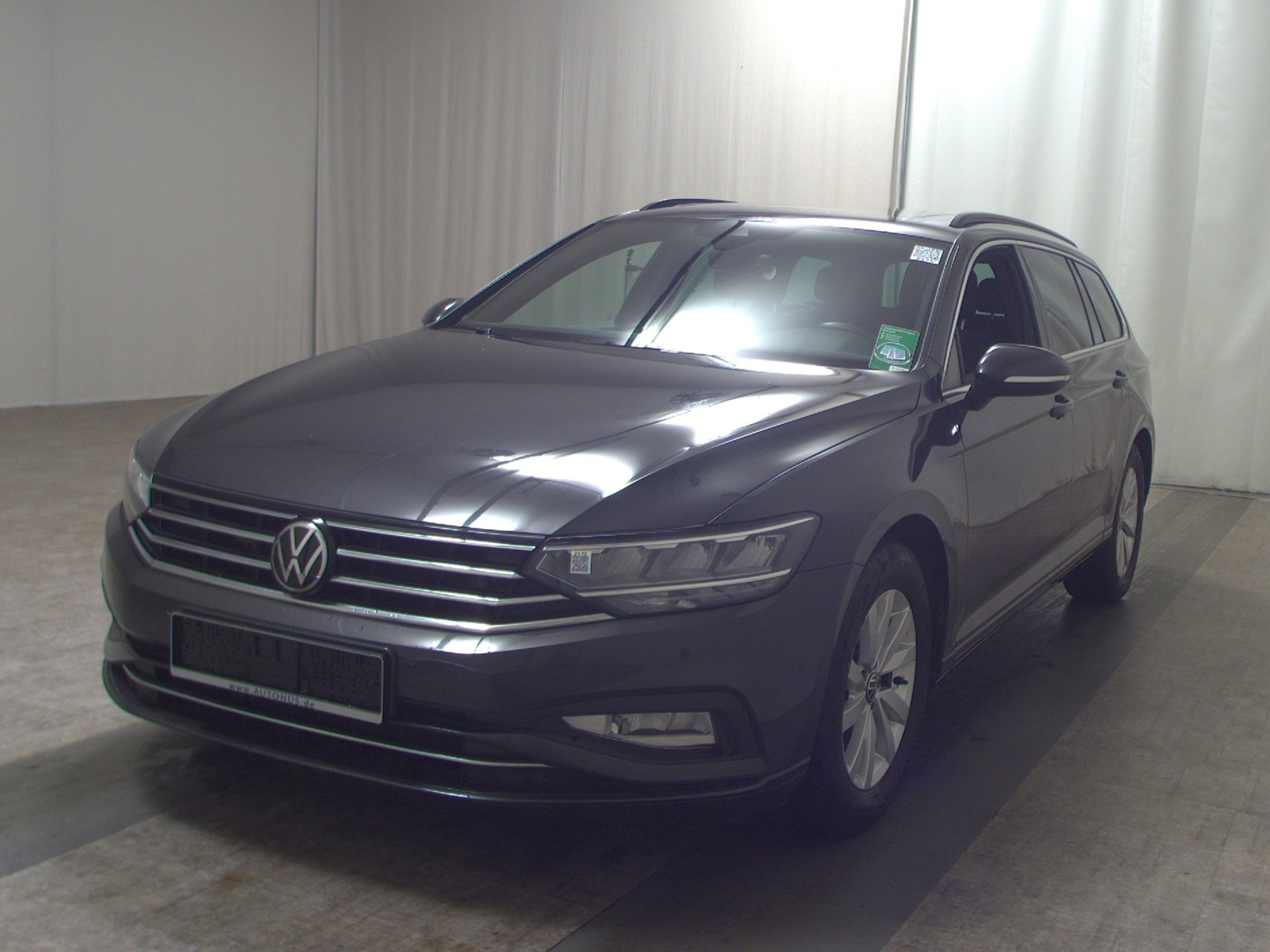 Volkswagen Passat Var. 2.0 TDI Business Navi LED Pano Sthzg 2