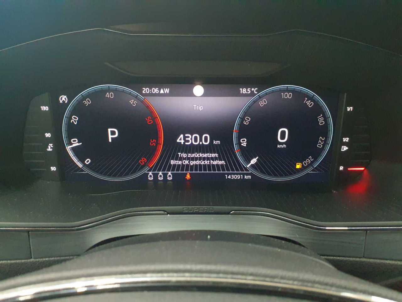 Skoda Superb Kombi 2.0 TDI Ambition NAVI LED VC SHZ STHZG 7