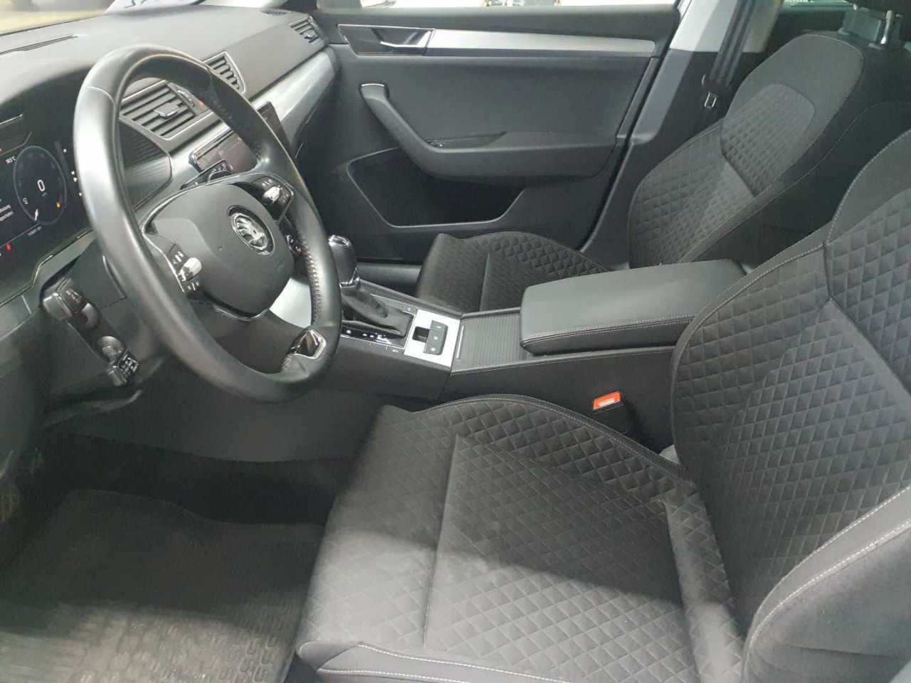 Skoda Superb Kombi 2.0 TDI Ambition NAVI LED VC SHZ STHZG 3
