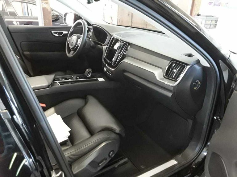 Volvo XC60 LEDER NAVI KLIMAAUT LED PANO 6