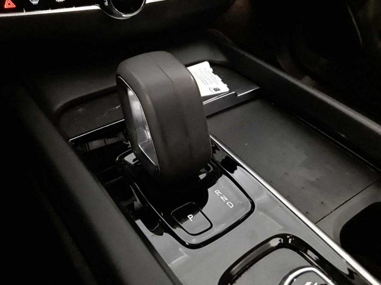 Volvo XC60 LEDER NAVI KLIMAAUT LED PANO 10