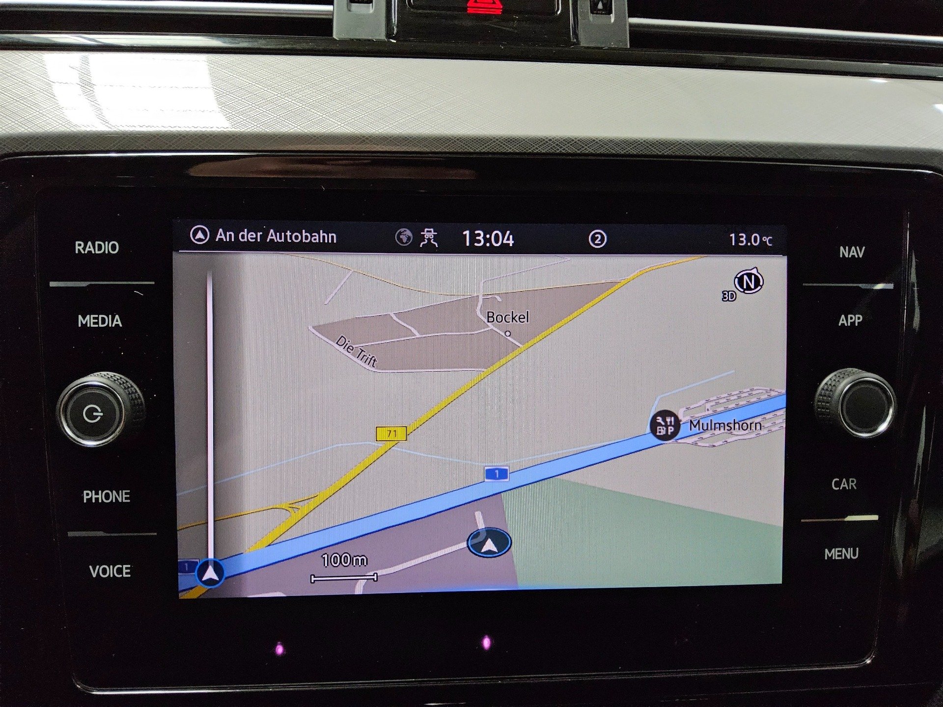 Volkswagen Passat Var. 2.0 TDI Business Navi LED RfK AHK 7