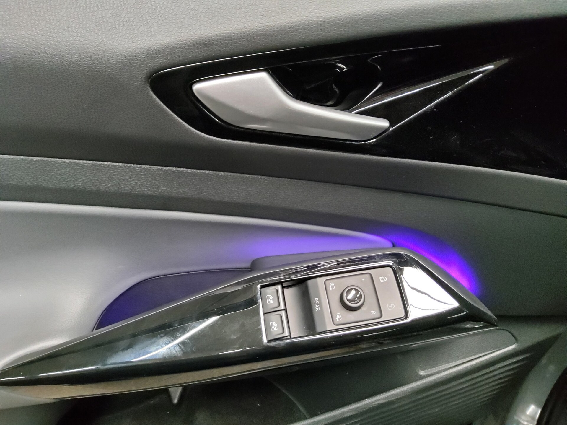 Volkswagen ID.4 Navi LED 10