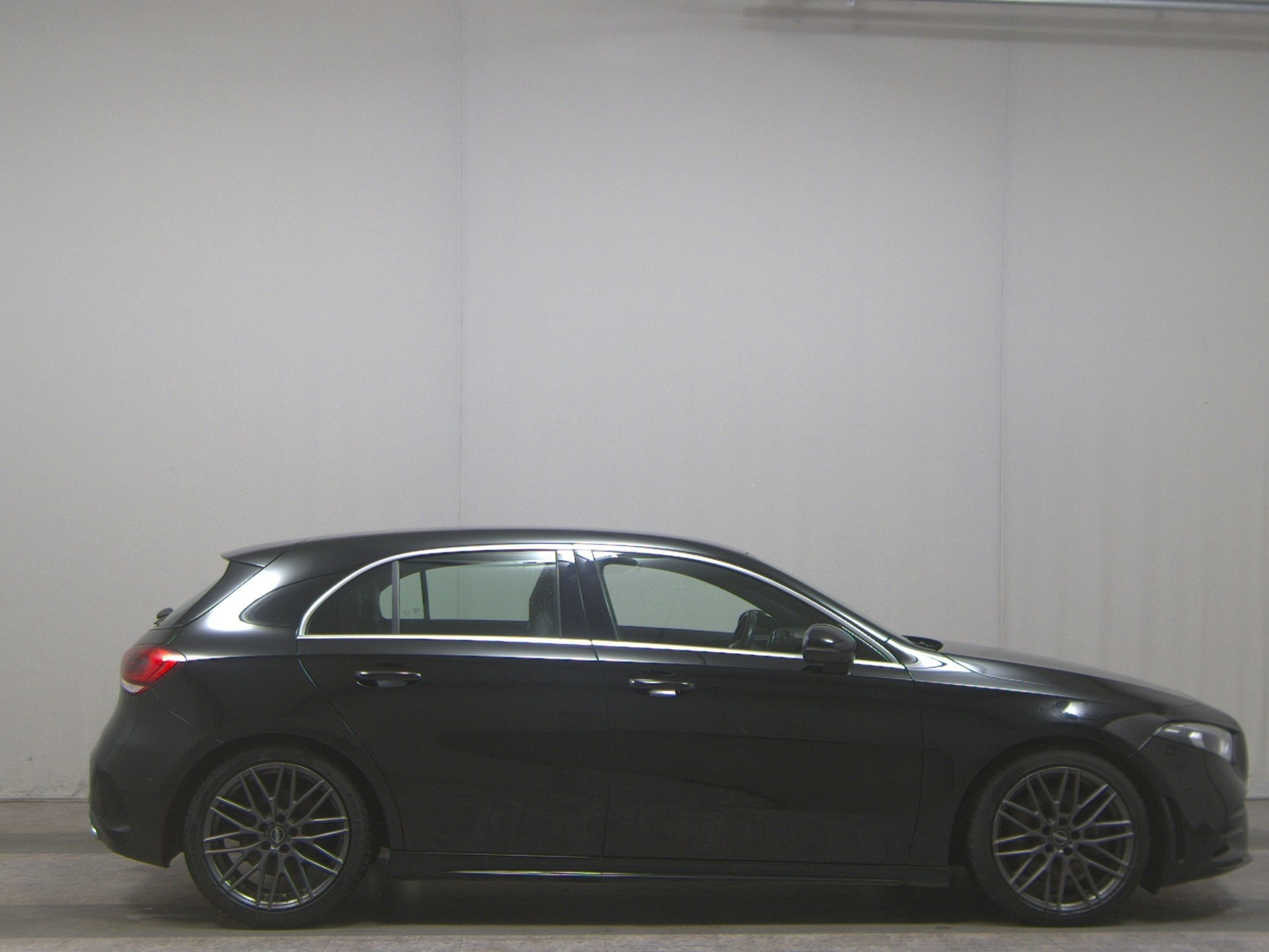 Mercedes-Benz A 220 d AMG-Line Navi LED Kamera Ahk Shz