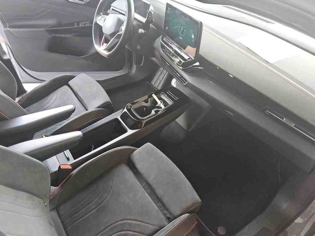 Volkswagen ID.4 T-LEDER NAVI LED SHZ HUD 6