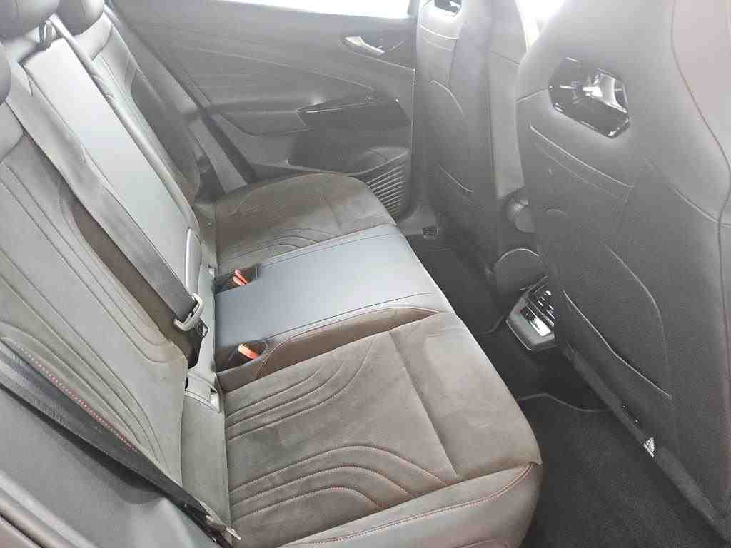 Volkswagen ID.4 T-LEDER NAVI LED SHZ HUD 9
