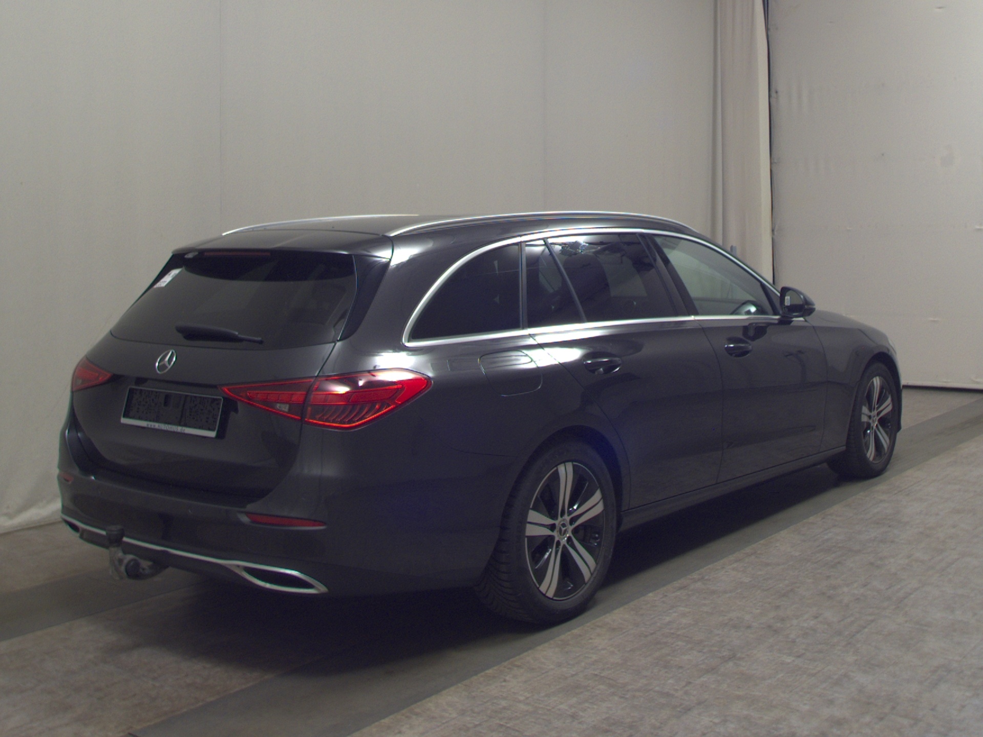 Mercedes-Benz C 220 T d Avantgarde T-Leder Navi LED 360° AHK 4