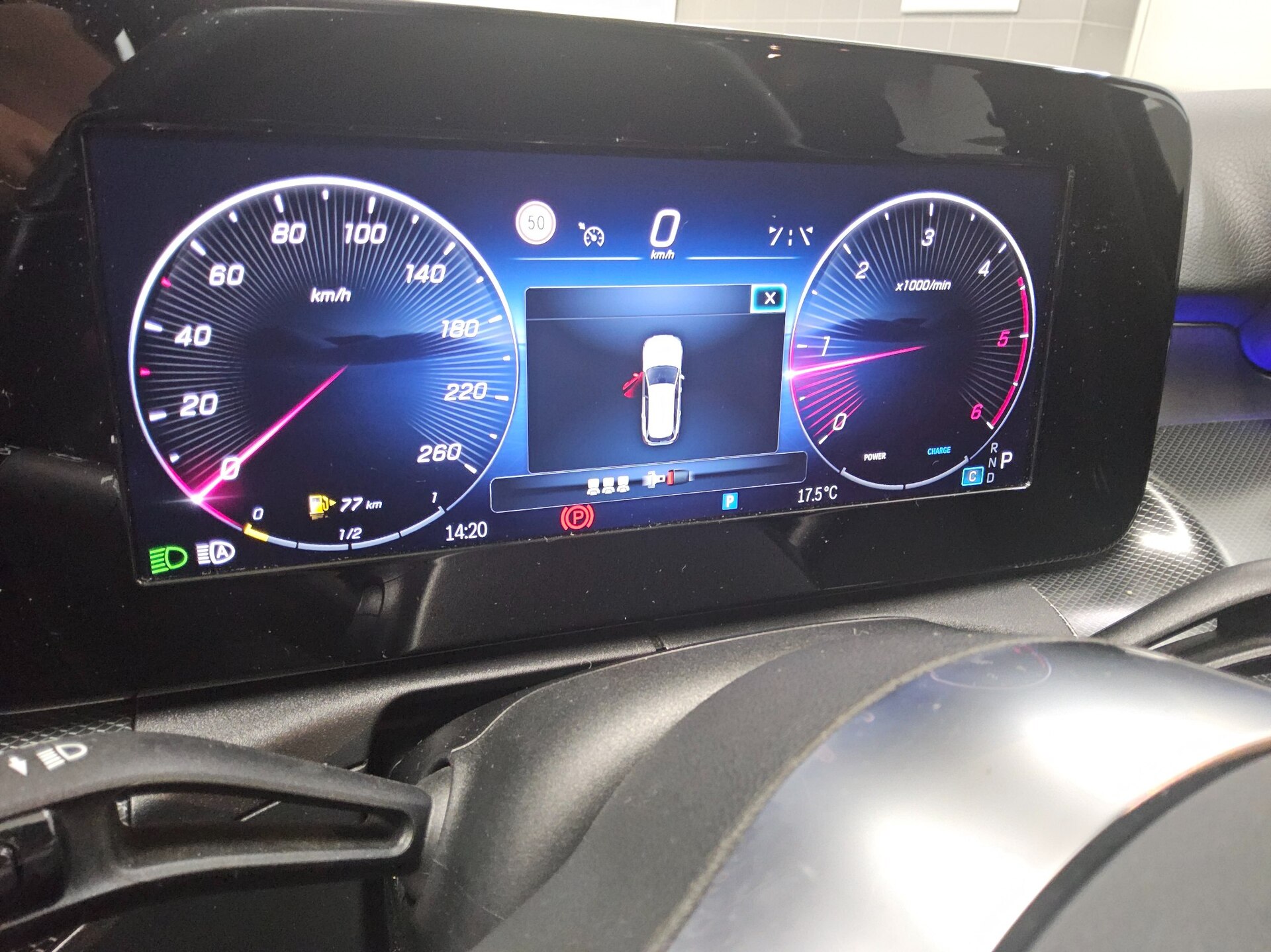 Mercedes-Benz C 220 T d Avantgarde T-Leder Navi LED 360° AHK 10