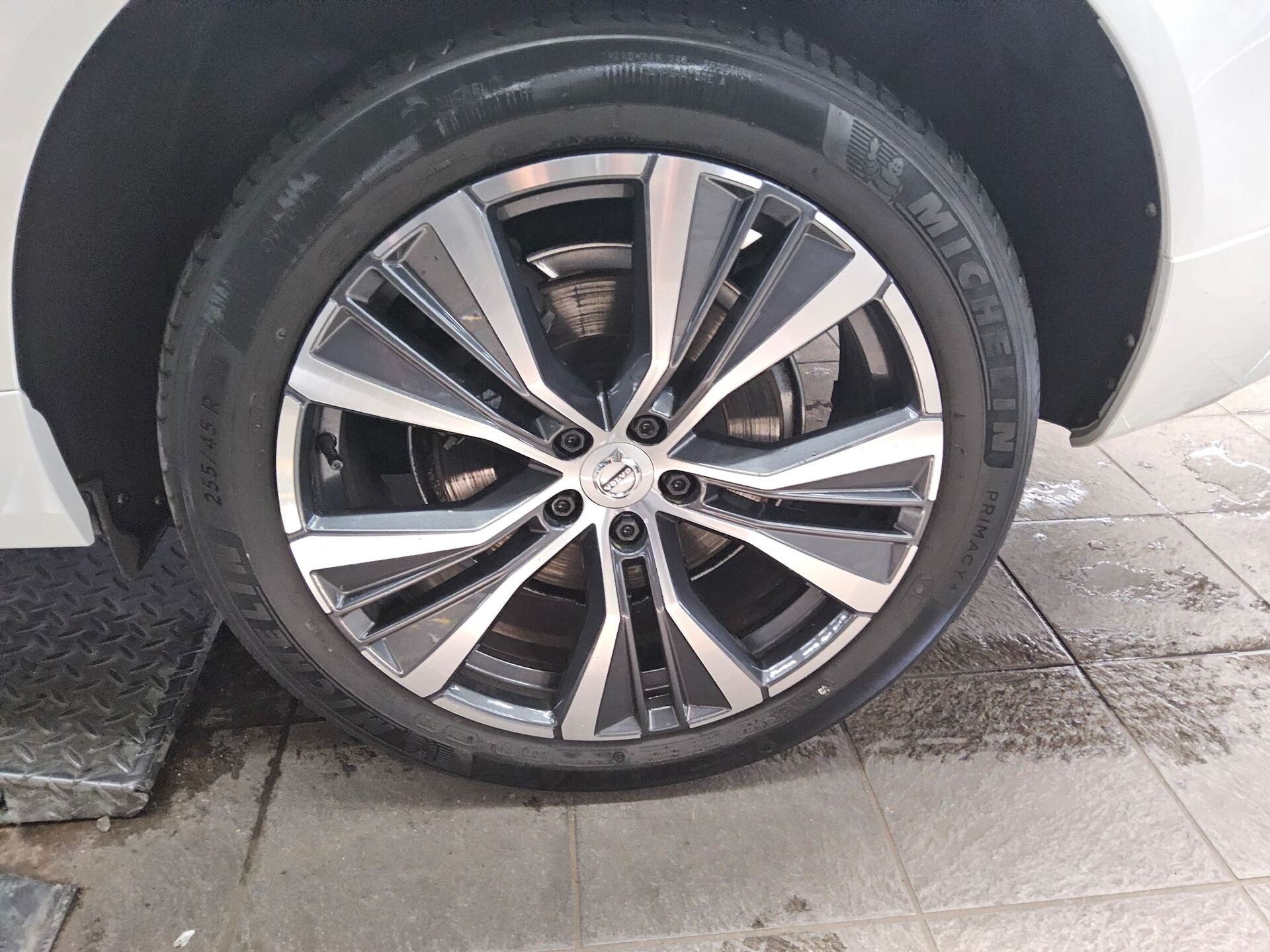 Volvo XC60 T6 Inscription Leder Navi LED Pano H/K AHK 11