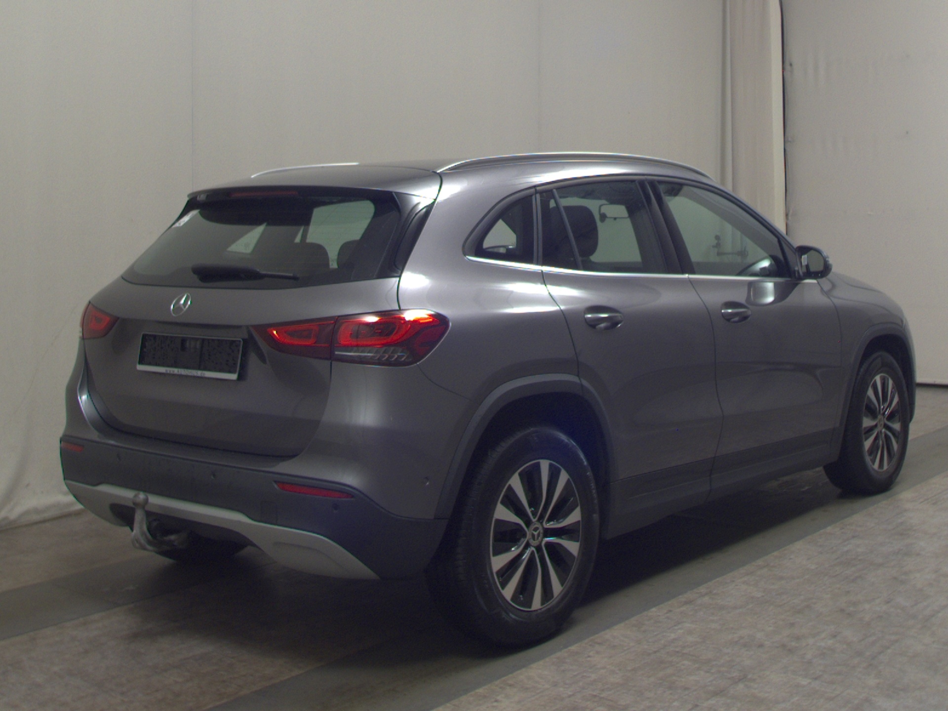 Mercedes-Benz GLA 200 d Style T-Leder Navi LED MBUX RFK 4