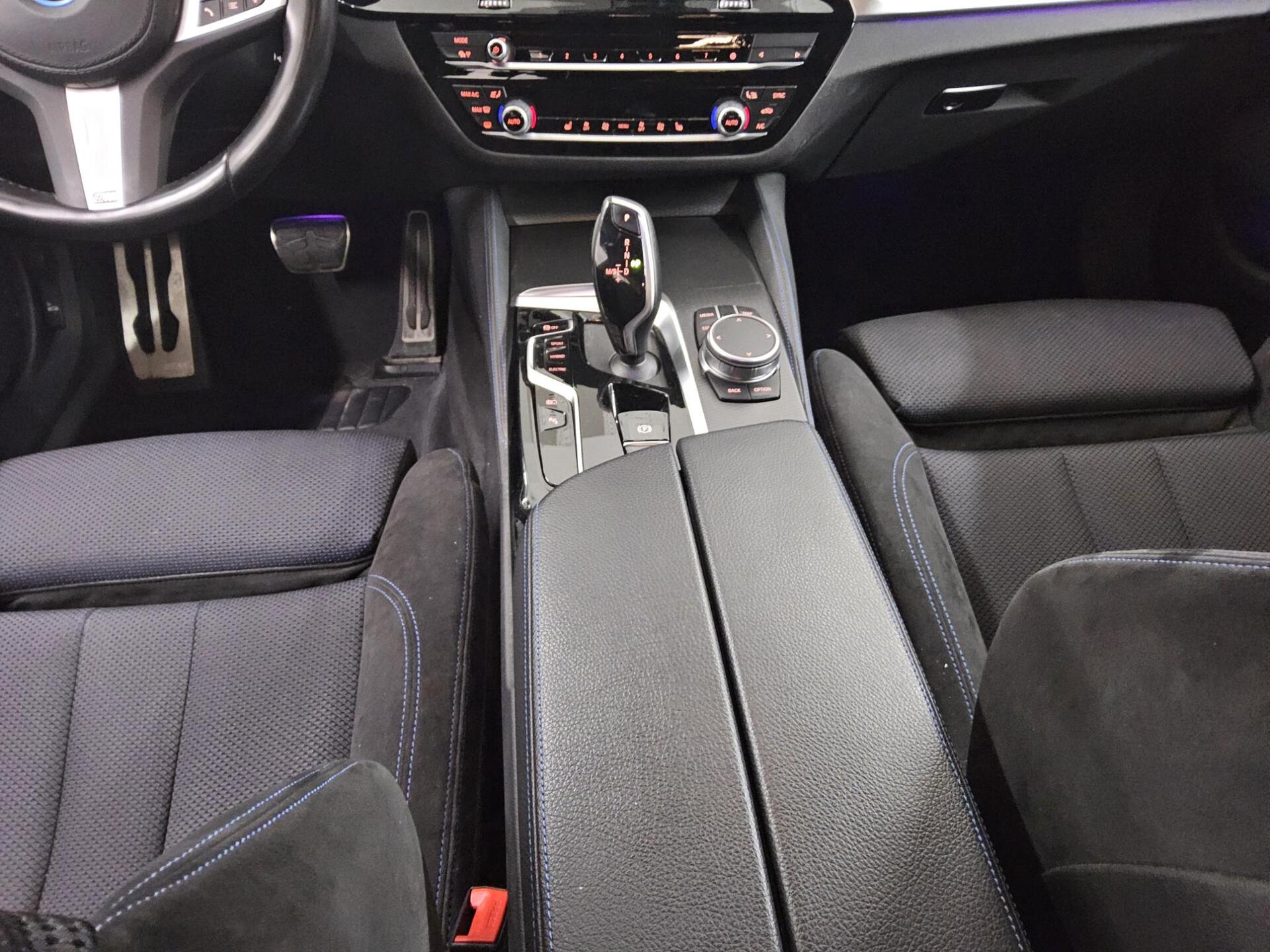 BMW 530e Touring xDr M-Sport Navi LED LC-Pro AHK 6