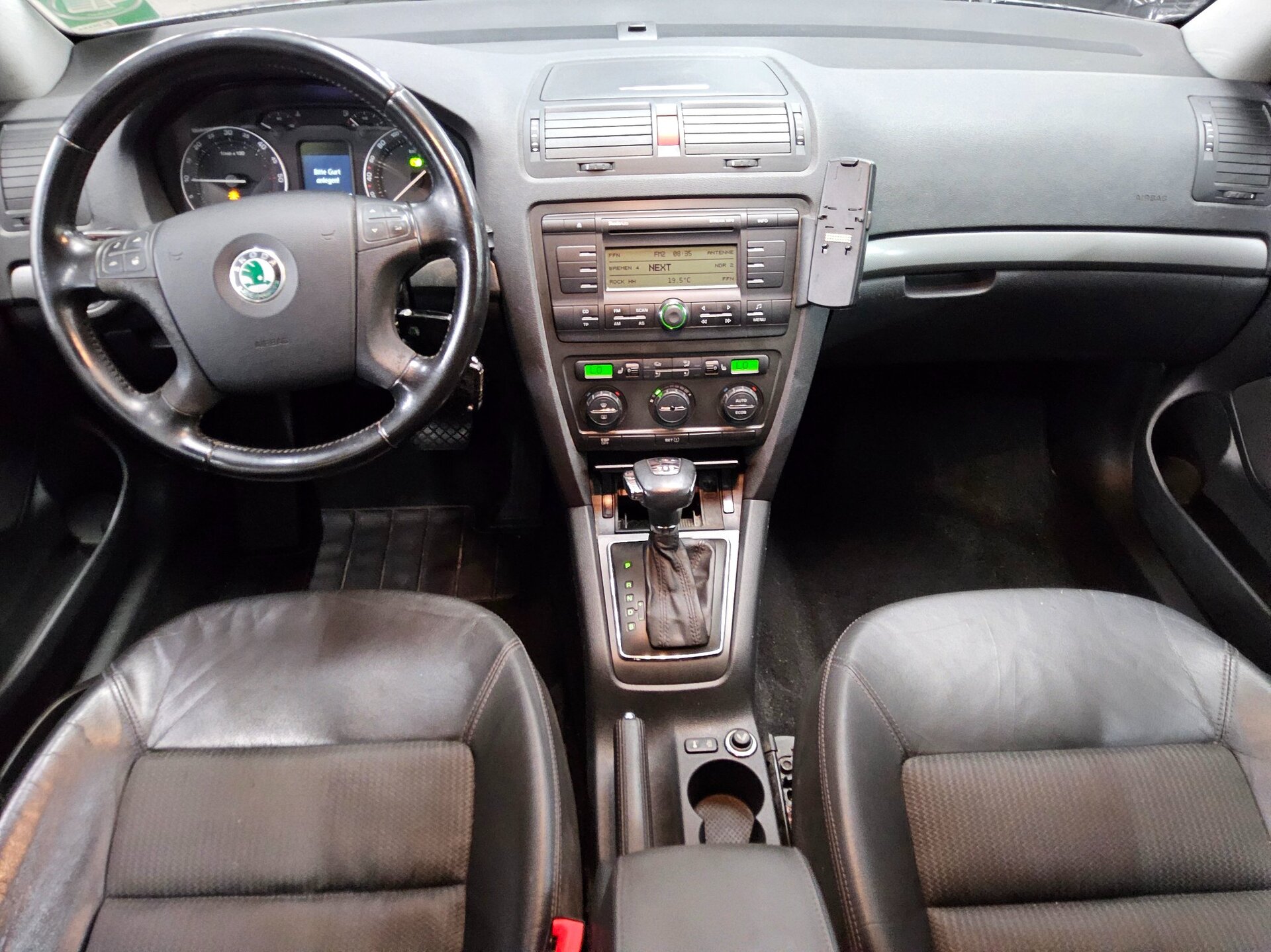 Skoda Octavia Kombi 2.0 TDI Elegance T-Leder Xenon GSD 5