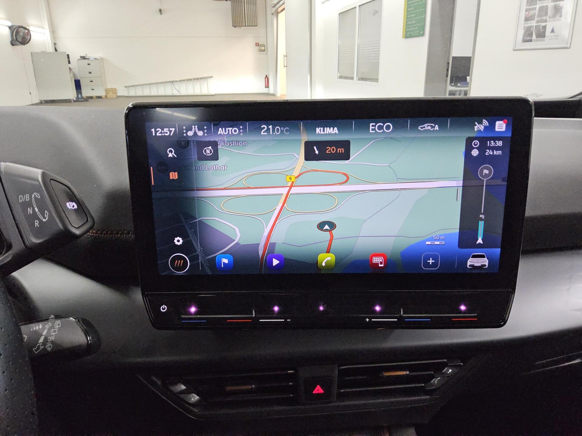 Cupra Born Navi LED vc Shz 7