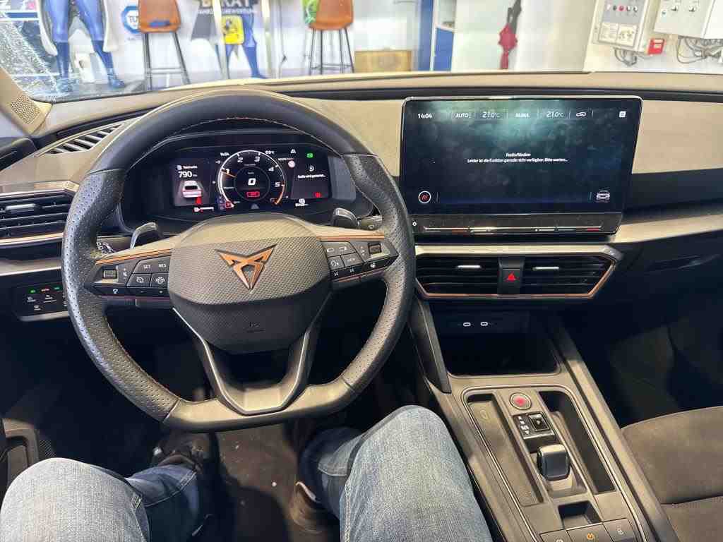 Cupra Leon Sportstourer 2.0 TDI NAVI LED VIRTUAL RFK 5