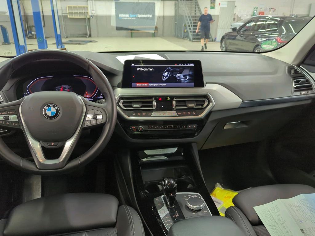 BMW X3 xDrive20d Navi LED LC-Pro Pano Leder 6