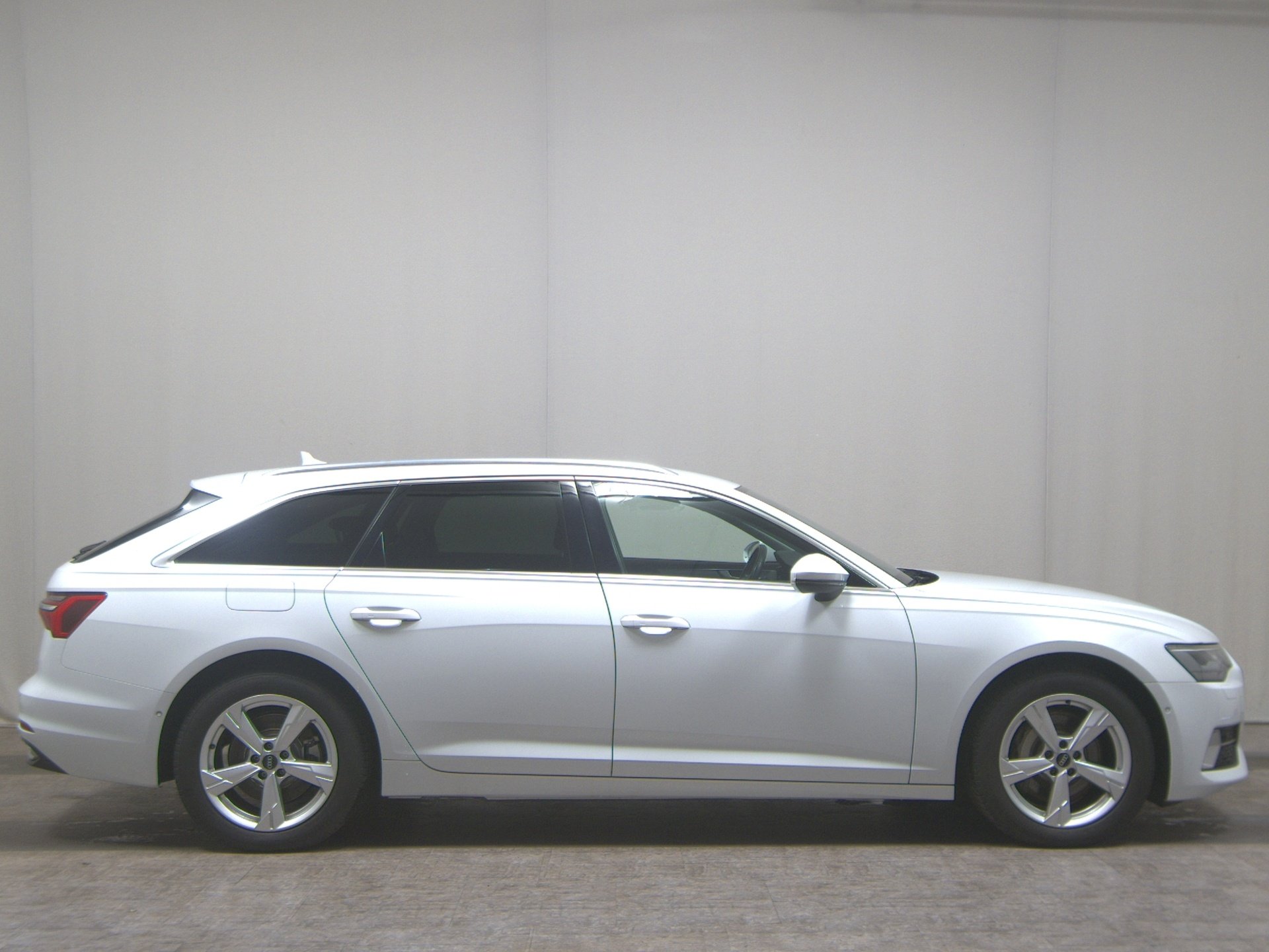 Audi A6 Avant 50 TDI Qu. sport Navi LED Virtual RFK