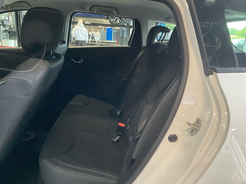 Renault Clio Grandtour 1.5 dCi RADIO TEMPO 11