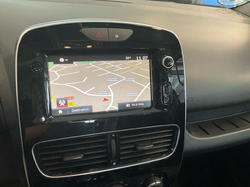 Renault Clio Grandtour 1.5 dCi RADIO TEMPO 8