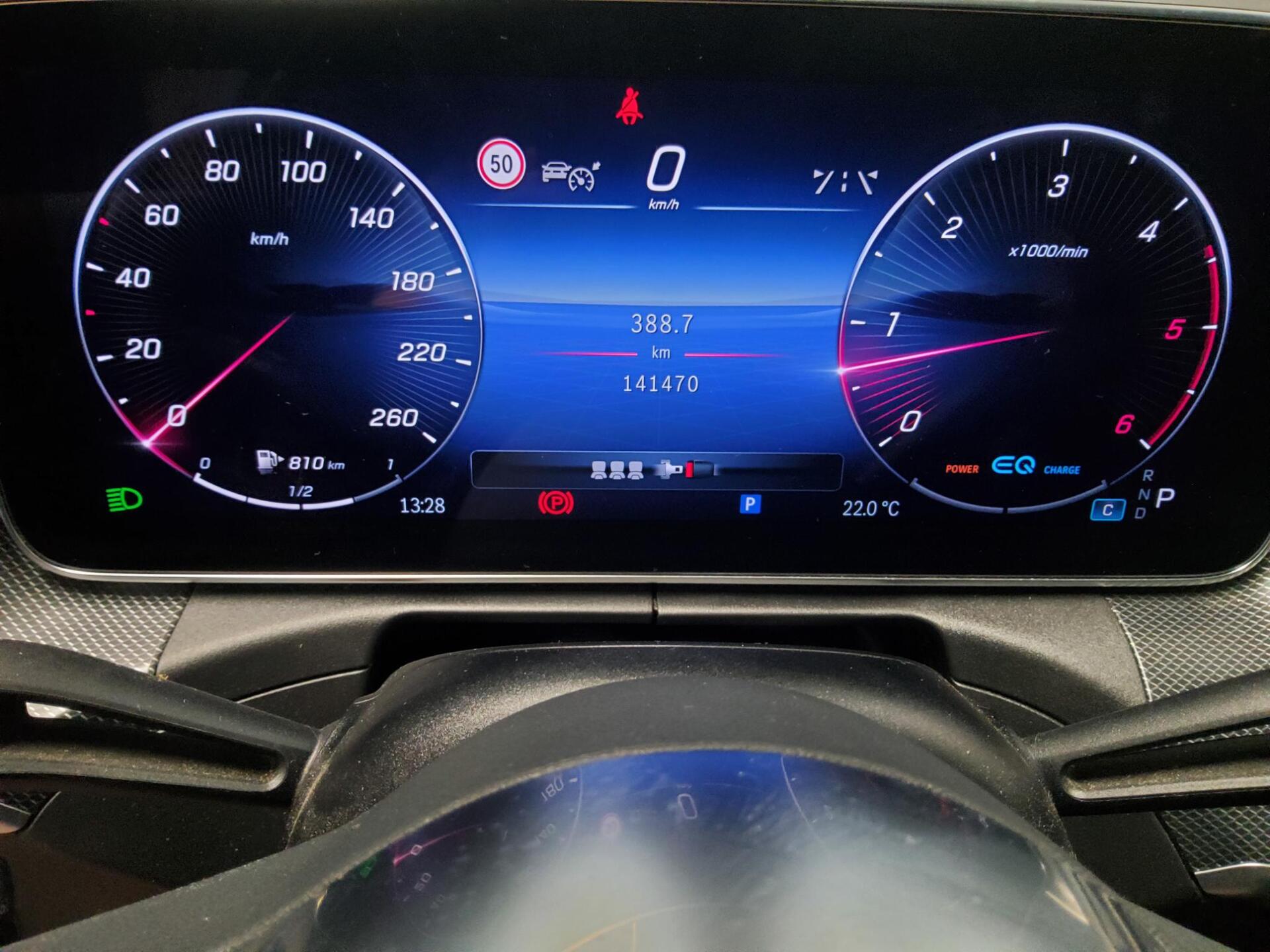 Mercedes-Benz C 220 T d 4M Avantgarde Night Navi Digital Light 8