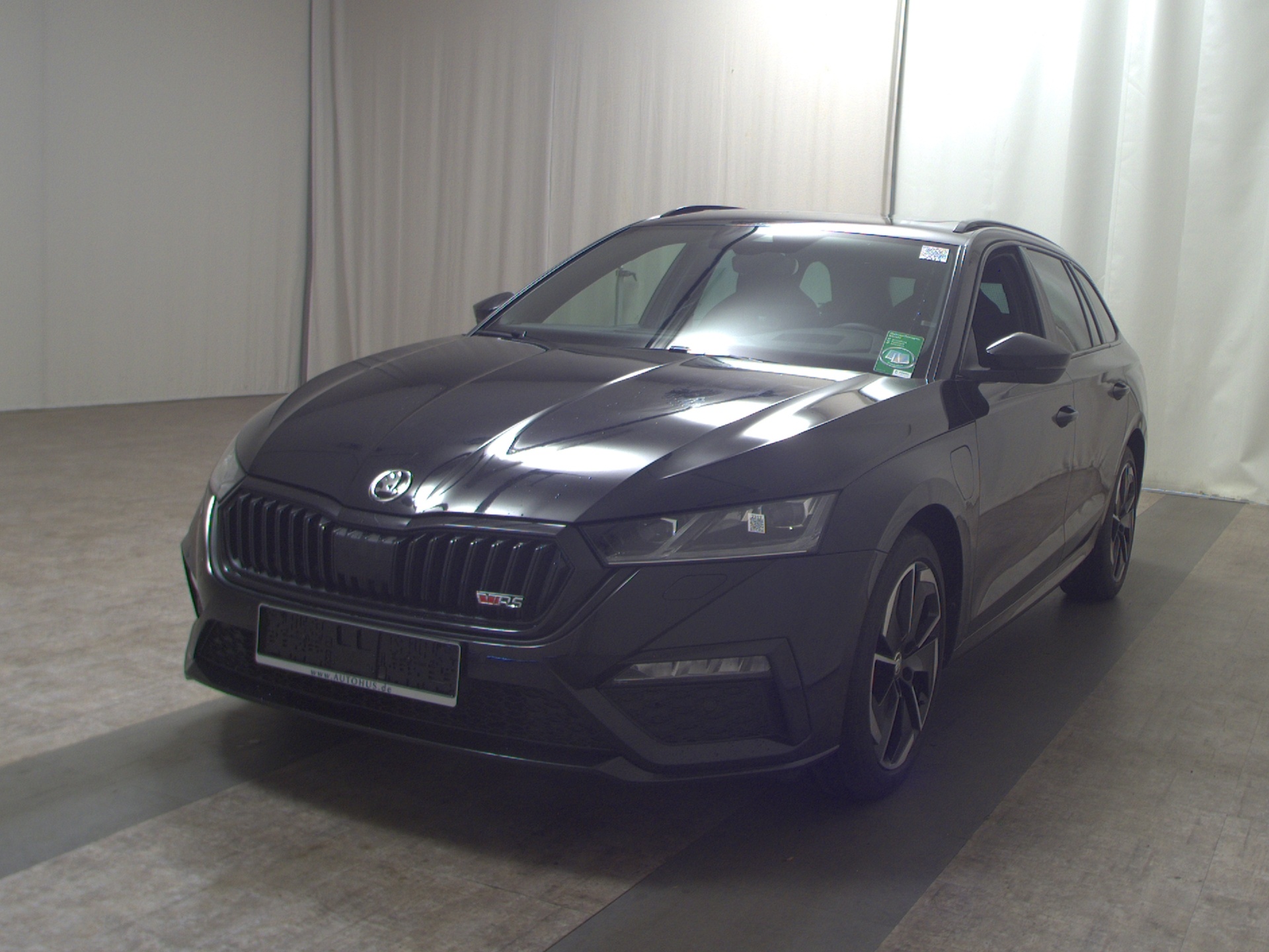 Skoda Octavia Kombi 1.4 TSI iV RS Navi LED vc Pano HuD 2