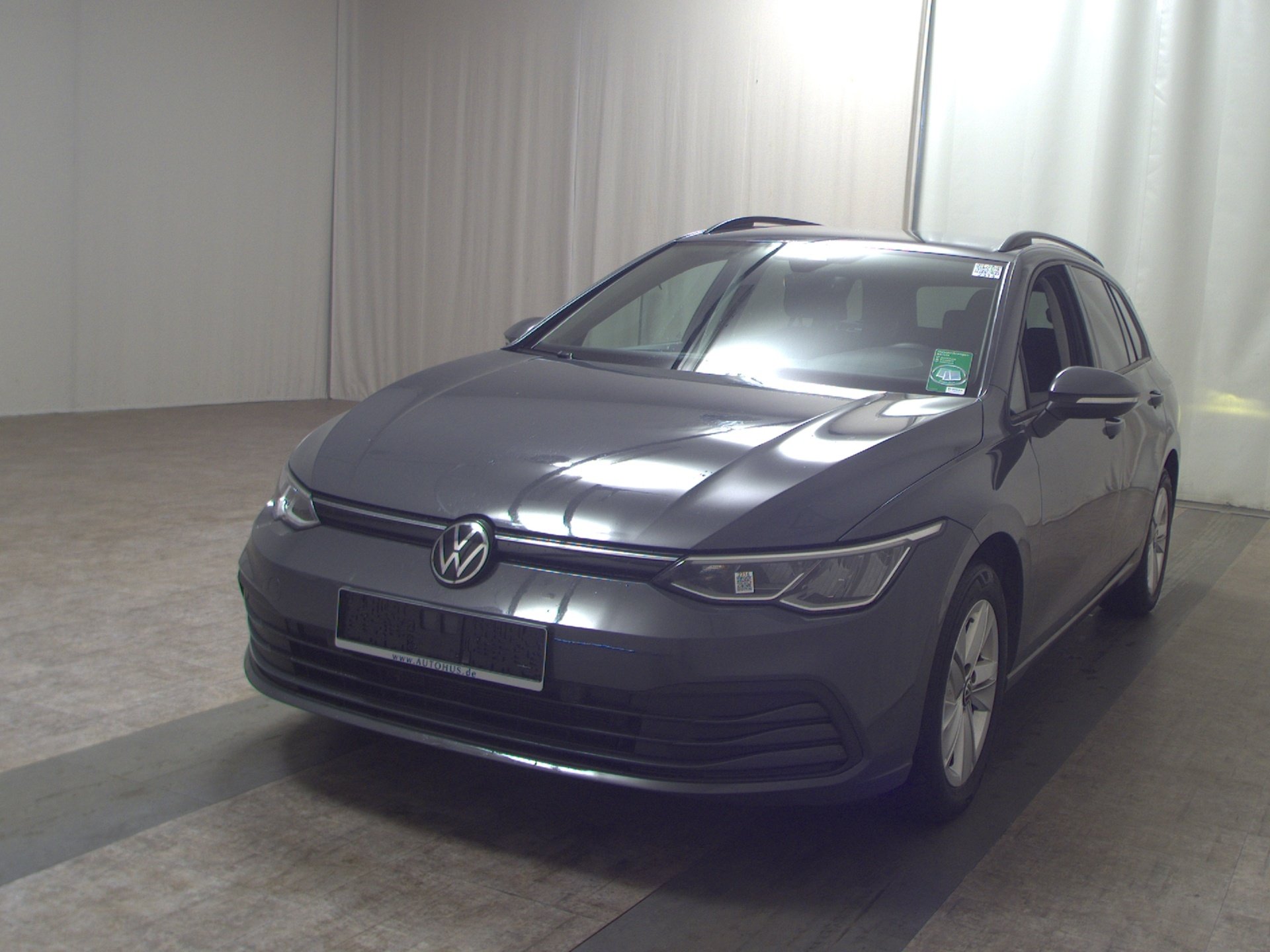 Volkswagen Golf-8 Var. 2.0 TDI Life Navi LED DC ACC PDC SHZ 2