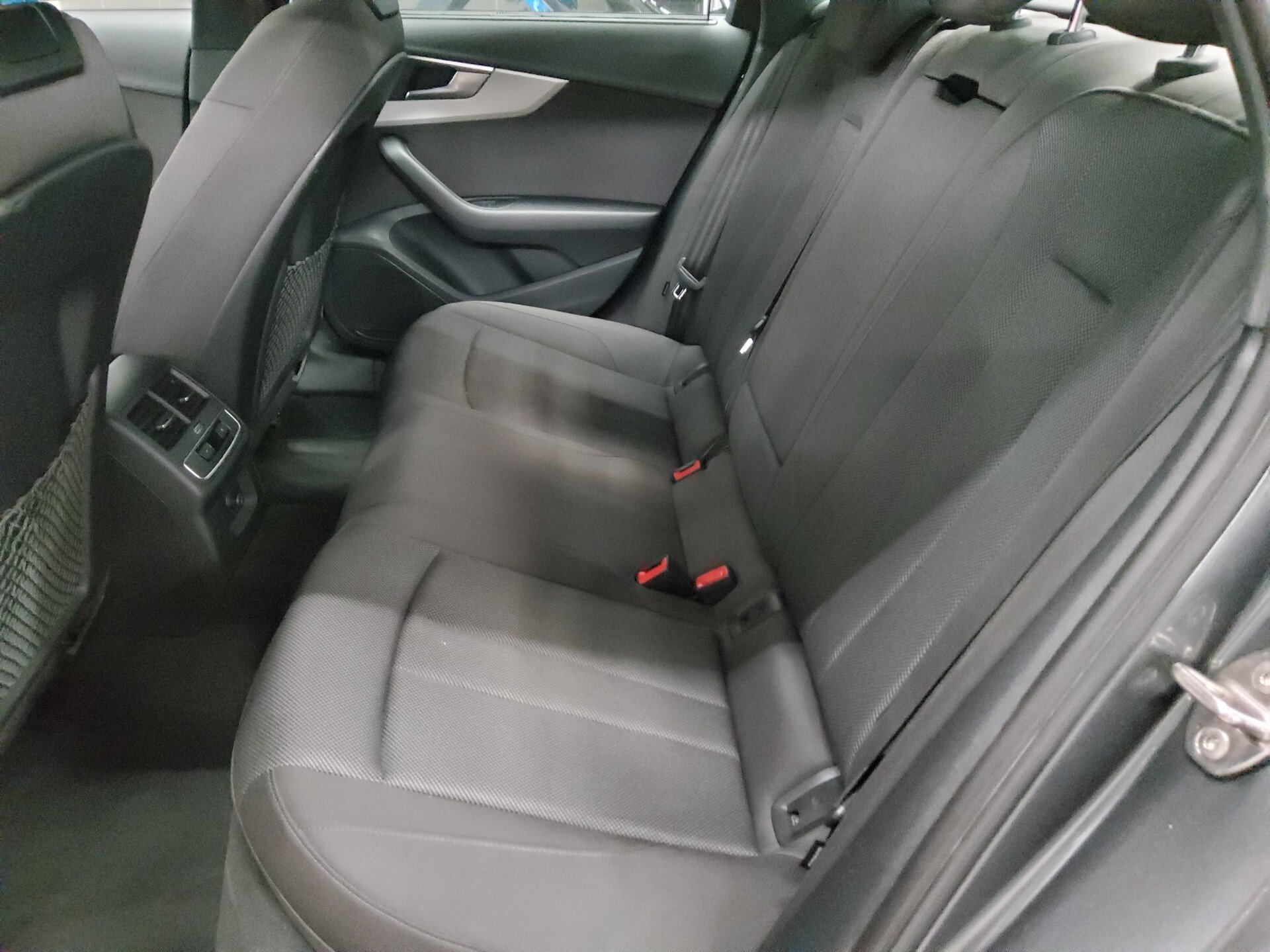 Audi A4 40 TDI Qu. S-Line Navi LED virtual Sound RFK 13